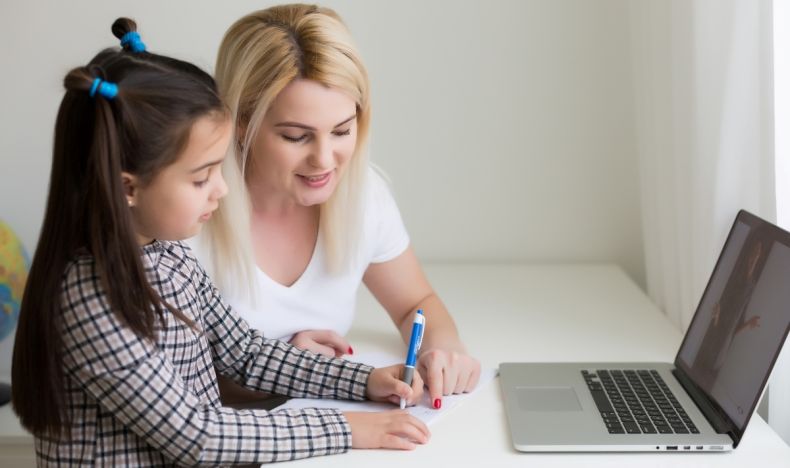 Digitalt familiewebinar om skolerettigheter og ernæring Digitalt familiewebinar om skolerettigheter og ernæring
